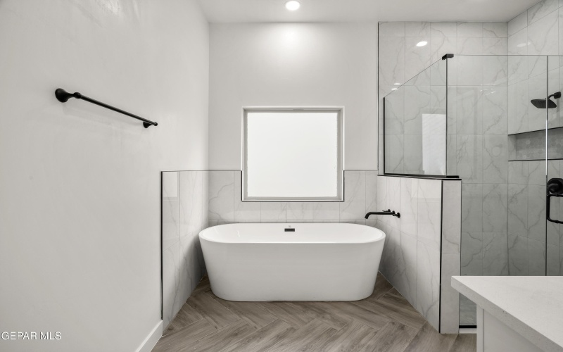 1815 Schyler Love Lane, El Paso, TX 79928, 4 Habitaciones Habitaciones , ,3 BañosBaños,Residential,En Venta,1815 Schyler Love Lane,0,937113