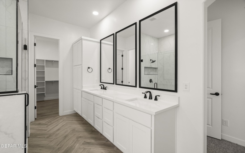 1815 Schyler Love Lane, El Paso, TX 79928, 4 Habitaciones Habitaciones , ,3 BañosBaños,Residential,En Venta,1815 Schyler Love Lane,0,937113