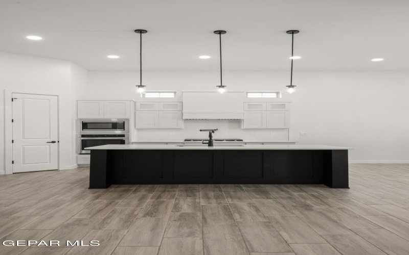 1815 Schyler Love Lane, El Paso, TX 79928, 4 Habitaciones Habitaciones , ,3 BañosBaños,Residential,En Venta,1815 Schyler Love Lane,0,937113