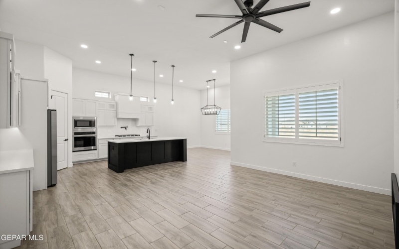 1815 Schyler Love Lane, El Paso, TX 79928, 4 Habitaciones Habitaciones , ,3 BañosBaños,Residential,En Venta,1815 Schyler Love Lane,0,937113