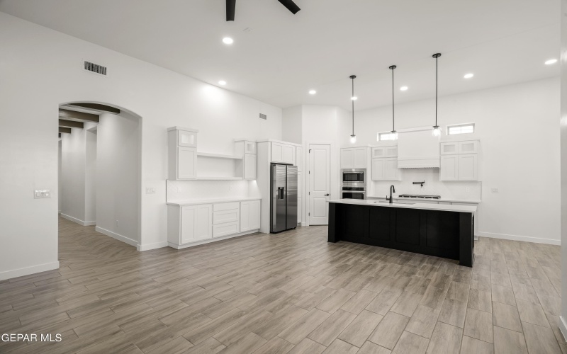 1815 Schyler Love Lane, El Paso, TX 79928, 4 Habitaciones Habitaciones , ,3 BañosBaños,Residential,En Venta,1815 Schyler Love Lane,0,937113