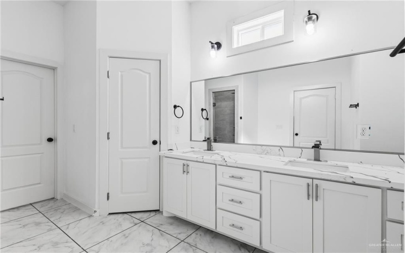 23716 Santa Barbara Street, Edinburg, TX 78542, 3 Habitaciones Habitaciones , ,2 BañosBaños,Residential,En Venta,23716 Santa Barbara Street,0,492973