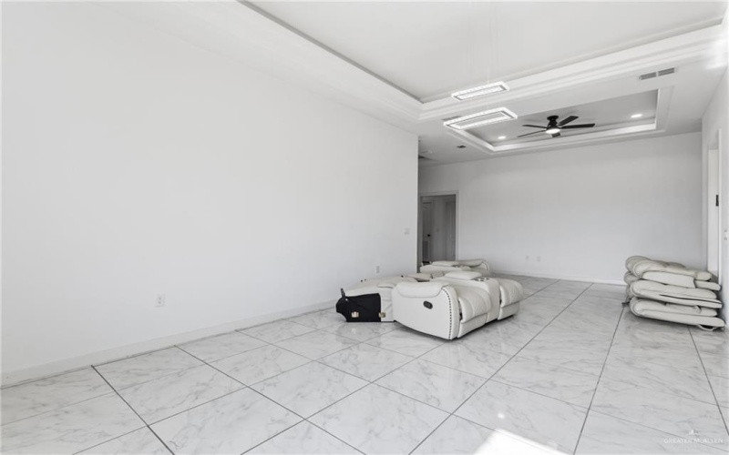 23716 Santa Barbara Street, Edinburg, TX 78542, 3 Habitaciones Habitaciones , ,2 BañosBaños,Residential,En Venta,23716 Santa Barbara Street,0,492973