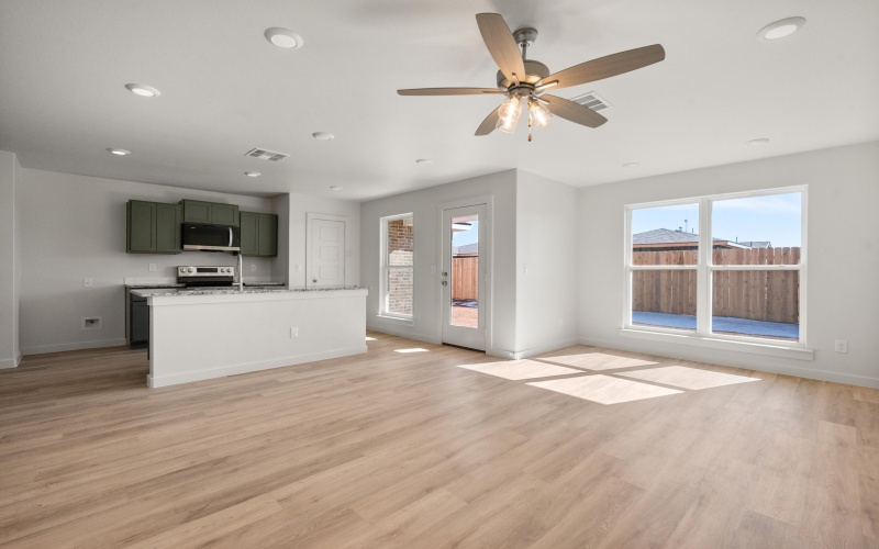 8317 24th Street, Lubbock, TX 79407, 3 Habitaciones Habitaciones , ,2 BañosBaños,Residential,En Venta,8317 24th Street,0,202601131