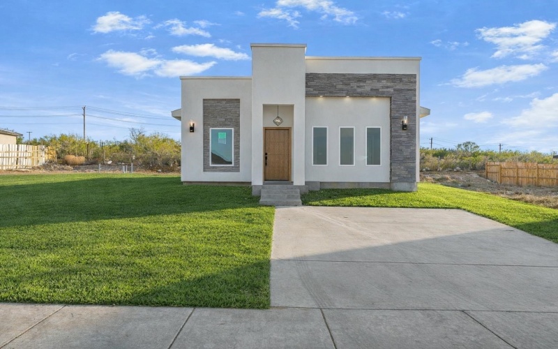 5217 Galicia Lane, Laredo, TX 78046, 3 Bedrooms Bedrooms, ,2 BathroomsBathrooms,Residential,For Sale,5217 Galicia Lane,0,20260406