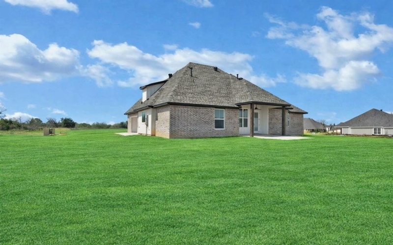 179 Oak Alley Road, Stonewall, LA 71078, 4 Habitaciones Habitaciones , ,3 BañosBaños,Residential,En Venta,179 Oak Alley Road,0,21151438