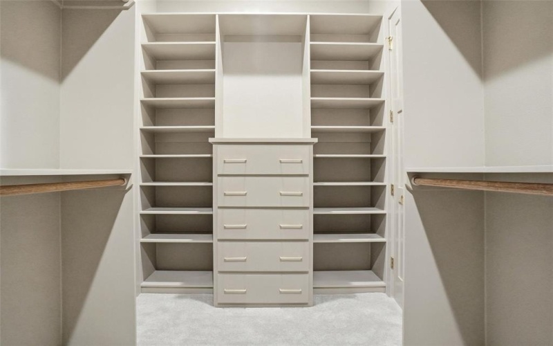 1012 N Oak Street, Roanoke, TX 76262, 4 Habitaciones Habitaciones , ,3 BañosBaños,Residential,En Venta,1012 N Oak Street,0,21155823