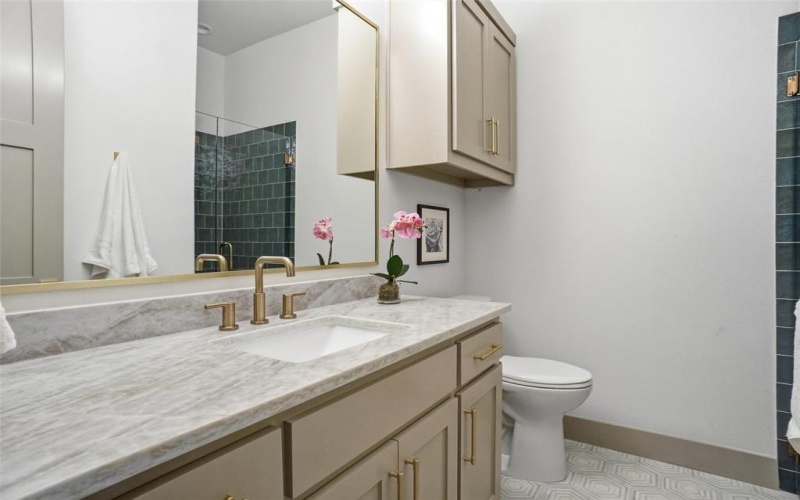 1012 N Oak Street, Roanoke, TX 76262, 4 Habitaciones Habitaciones , ,3 BañosBaños,Residential,En Venta,1012 N Oak Street,0,21155823