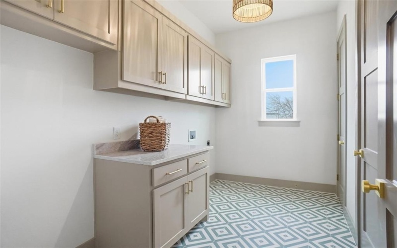 1012 N Oak Street, Roanoke, TX 76262, 4 Habitaciones Habitaciones , ,3 BañosBaños,Residential,En Venta,1012 N Oak Street,0,21155823