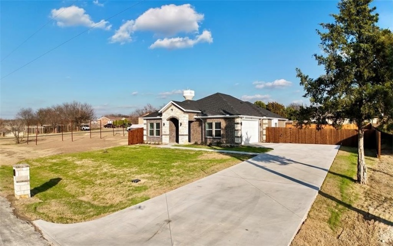 2202 Lake shore Lane, Red Oak, TX 75154, 3 Habitaciones Habitaciones , ,2 BañosBaños,Residential,En Venta,2202 Lake shore Lane,0,21156914