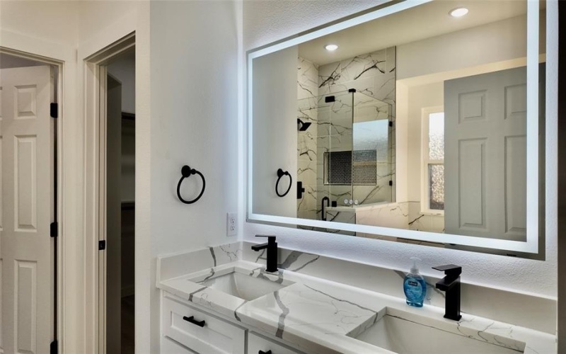 2202 Lake shore Lane, Red Oak, TX 75154, 3 Habitaciones Habitaciones , ,2 BañosBaños,Residential,En Venta,2202 Lake shore Lane,0,21156914