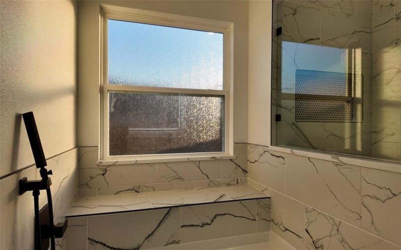 2202 Lake shore Lane, Red Oak, TX 75154, 3 Habitaciones Habitaciones , ,2 BañosBaños,Residential,En Venta,2202 Lake shore Lane,0,21156914