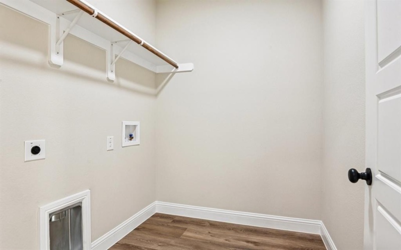 213 Navajo Trail, Alvarado, TX 76009, 3 Habitaciones Habitaciones , ,2 BañosBaños,Residential,En Venta,213 Navajo Trail,0,21161833