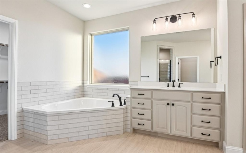 213 Navajo Trail, Alvarado, TX 76009, 3 Habitaciones Habitaciones , ,2 BañosBaños,Residential,En Venta,213 Navajo Trail,0,21161833