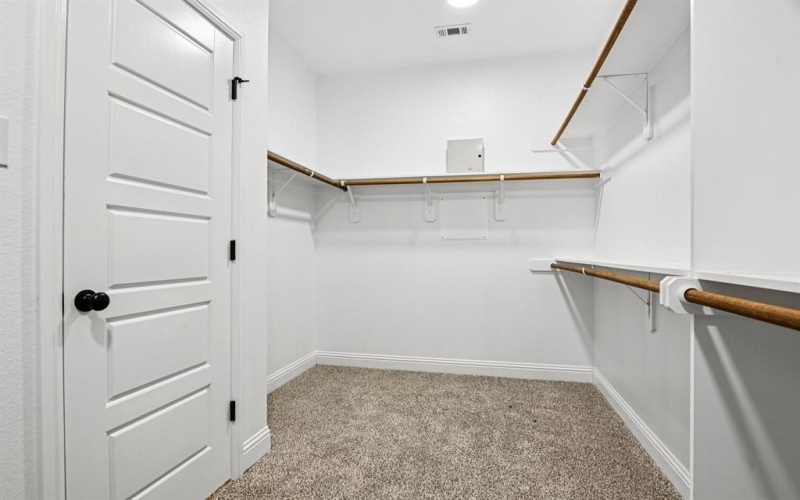 213 Navajo Trail, Alvarado, TX 76009, 3 Habitaciones Habitaciones , ,2 BañosBaños,Residential,En Venta,213 Navajo Trail,0,21161833