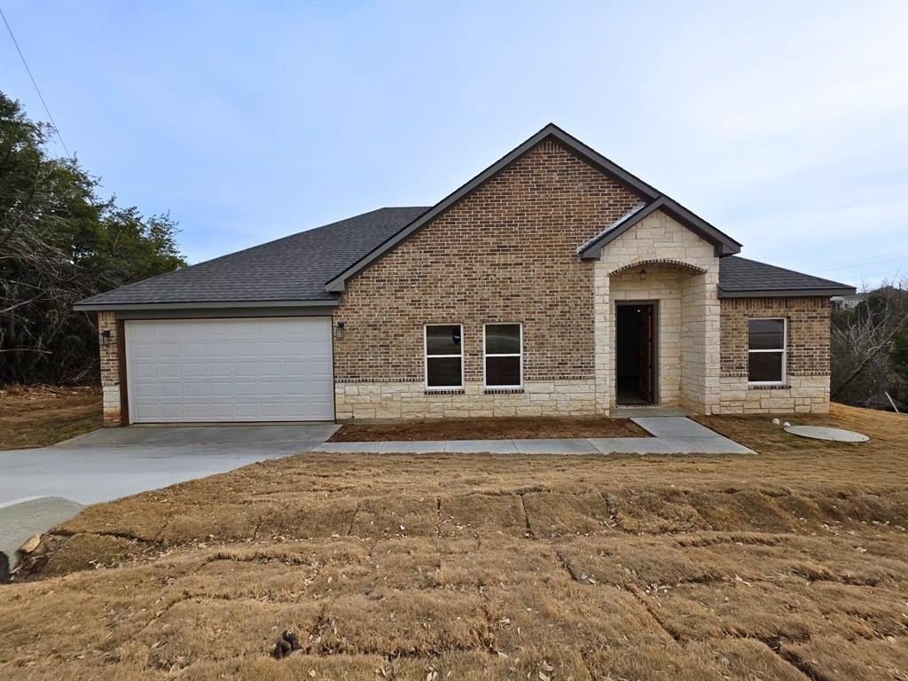 2507 Lakeridge Drive, Granbury, TX 76048, 4 Bedrooms Bedrooms, ,2 BathroomsBathrooms,Residential,For Sale,2507 Lakeridge Drive,0,21161895