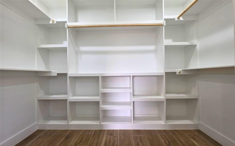 2507 Lakeridge Drive, Granbury, TX 76048, 4 Bedrooms Bedrooms, ,2 BathroomsBathrooms,Residential,For Sale,2507 Lakeridge Drive,0,21161895