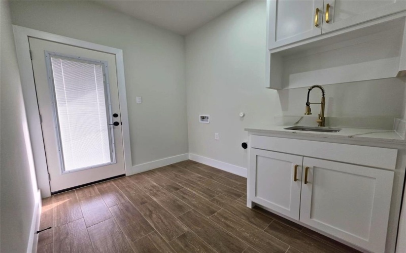 2507 Lakeridge Drive, Granbury, TX 76048, 4 Bedrooms Bedrooms, ,2 BathroomsBathrooms,Residential,For Sale,2507 Lakeridge Drive,0,21161895