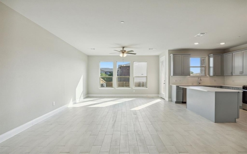 625 Hutchinson Lane, Lewisville, TX 75077, 3 Bedrooms Bedrooms, ,2 BathroomsBathrooms,Residential,For Sale,625 Hutchinson Lane,0,21161981