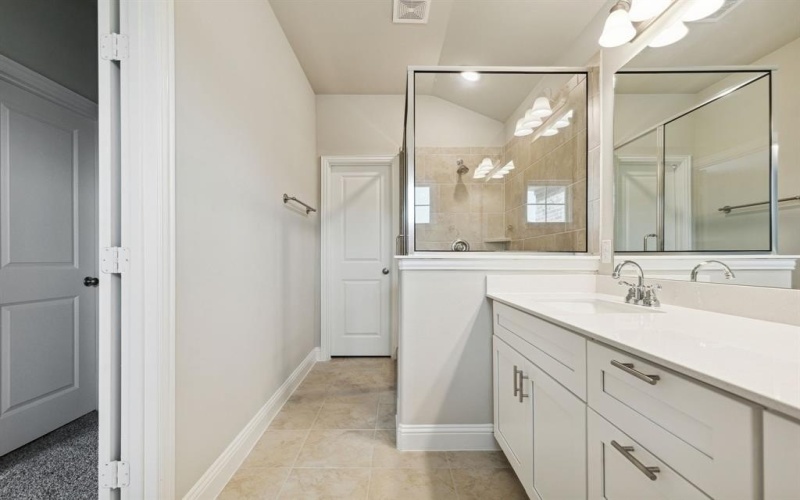 548 Hutchinson Lane, Lewisville, TX 75077, 3 Bedrooms Bedrooms, ,2 BathroomsBathrooms,Residential,For Sale,548 Hutchinson Lane,0,21162028