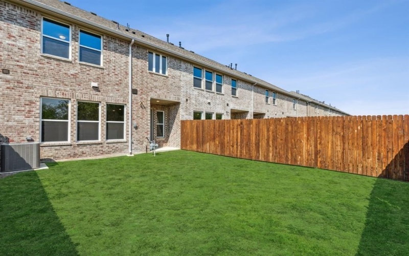 552 Hutchinson Lane, Lewisville, TX 75077, 3 Bedrooms Bedrooms, ,2 BathroomsBathrooms,Residential,For Sale,552 Hutchinson Lane,0,21162061