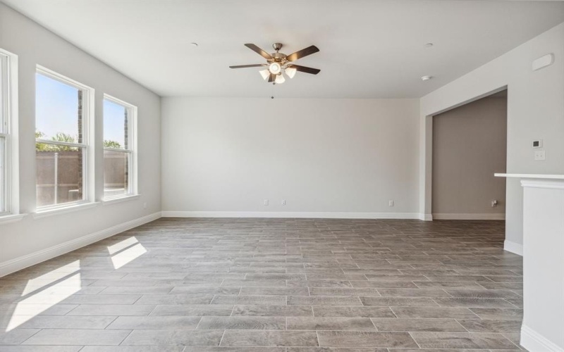 552 Hutchinson Lane, Lewisville, TX 75077, 3 Bedrooms Bedrooms, ,2 BathroomsBathrooms,Residential,For Sale,552 Hutchinson Lane,0,21162061