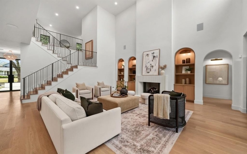 6814 Dalhart Lane, Dallas, TX 75214, 5 Bedrooms Bedrooms, ,5 BathroomsBathrooms,Residential,For Sale,6814 Dalhart Lane,0,21158299