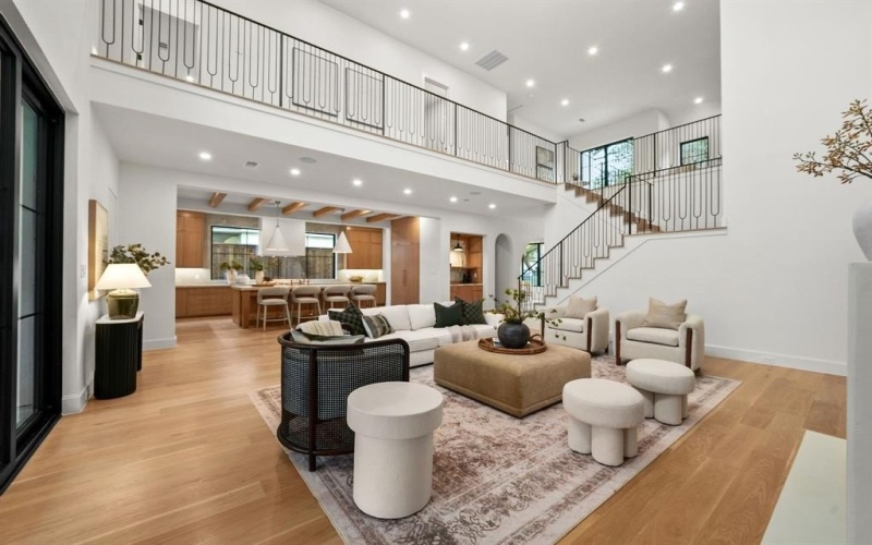 6814 Dalhart Lane, Dallas, TX 75214, 5 Bedrooms Bedrooms, ,5 BathroomsBathrooms,Residential,For Sale,6814 Dalhart Lane,0,21158299