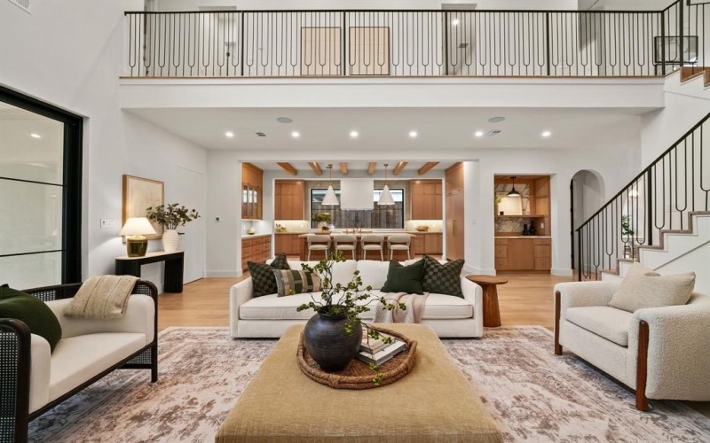 6814 Dalhart Lane, Dallas, TX 75214, 5 Bedrooms Bedrooms, ,5 BathroomsBathrooms,Residential,For Sale,6814 Dalhart Lane,0,21158299