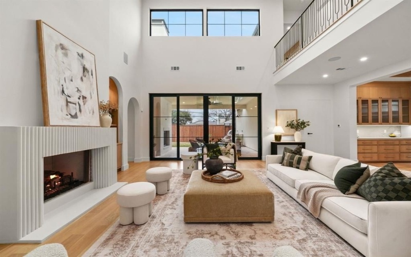 6814 Dalhart Lane, Dallas, TX 75214, 5 Bedrooms Bedrooms, ,5 BathroomsBathrooms,Residential,For Sale,6814 Dalhart Lane,0,21158299