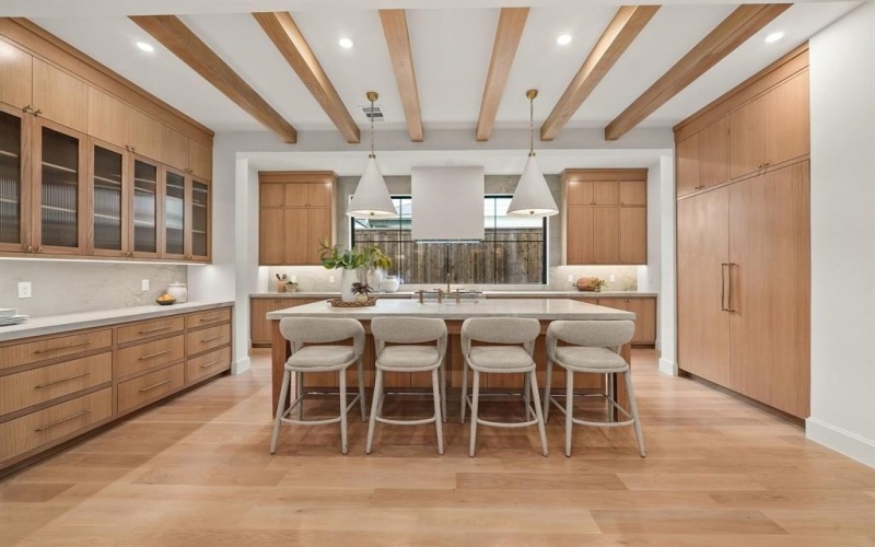 6814 Dalhart Lane, Dallas, TX 75214, 5 Bedrooms Bedrooms, ,5 BathroomsBathrooms,Residential,For Sale,6814 Dalhart Lane,0,21158299