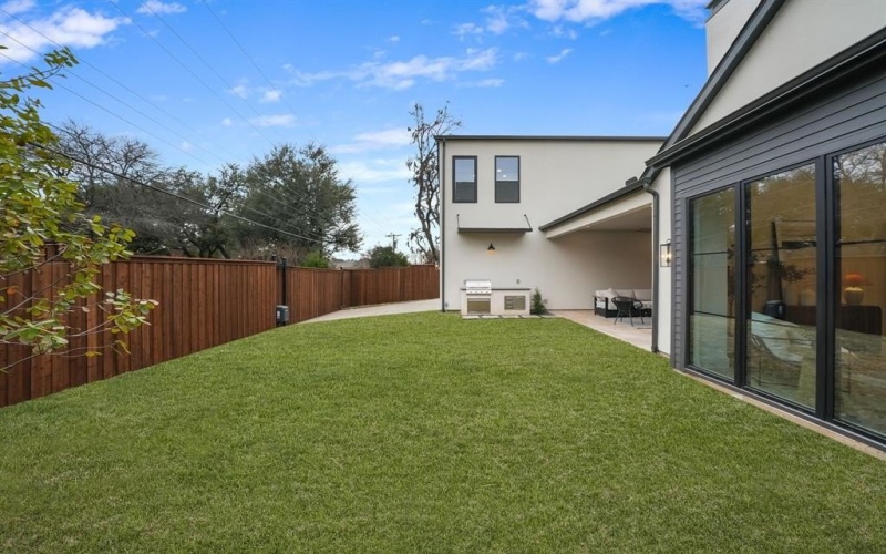 6814 Dalhart Lane, Dallas, TX 75214, 5 Bedrooms Bedrooms, ,5 BathroomsBathrooms,Residential,For Sale,6814 Dalhart Lane,0,21158299