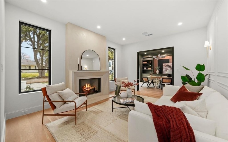 6814 Dalhart Lane, Dallas, TX 75214, 5 Bedrooms Bedrooms, ,5 BathroomsBathrooms,Residential,For Sale,6814 Dalhart Lane,0,21158299