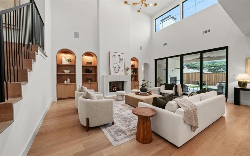 6814 Dalhart Lane, Dallas, TX 75214, 5 Bedrooms Bedrooms, ,5 BathroomsBathrooms,Residential,For Sale,6814 Dalhart Lane,0,21158299