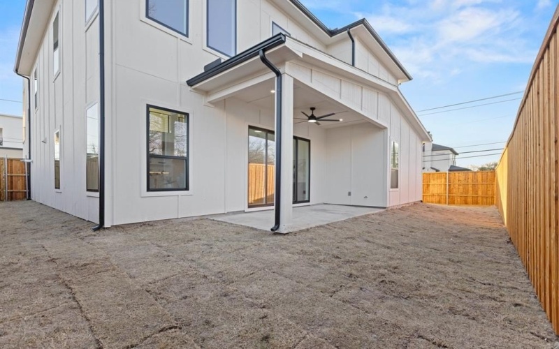 1967 Gallagher Street, Dallas, TX 75212, 5 Bedrooms Bedrooms, ,5 BathroomsBathrooms,Residential,For Sale,1967 Gallagher Street,0,21159691