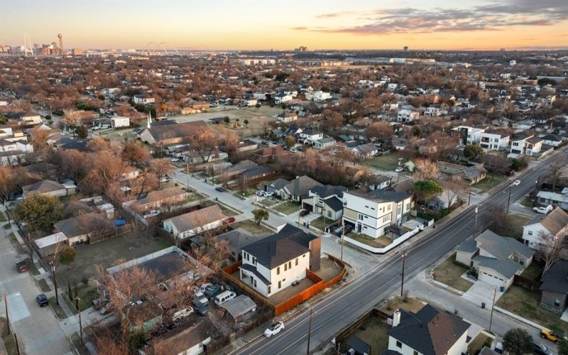 1967 Gallagher Street, Dallas, TX 75212, 5 Bedrooms Bedrooms, ,5 BathroomsBathrooms,Residential,For Sale,1967 Gallagher Street,0,21159691