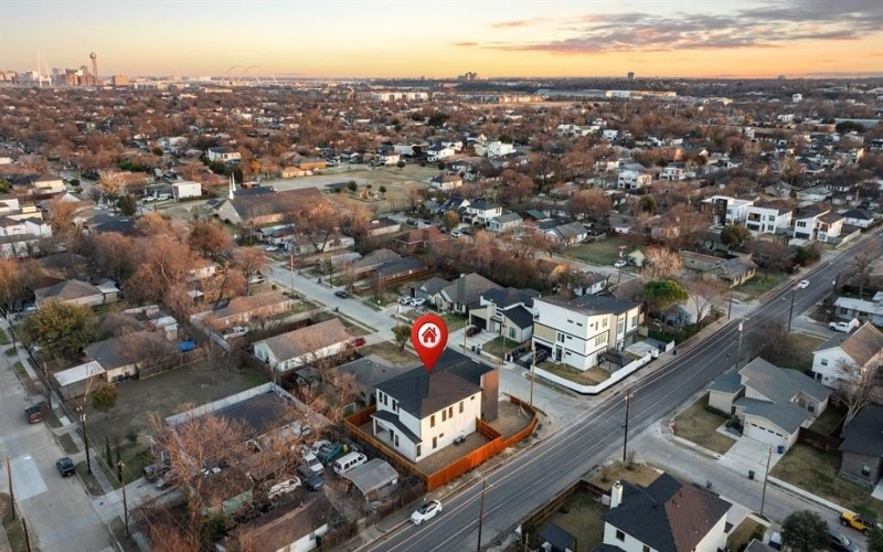 1967 Gallagher Street, Dallas, TX 75212, 5 Bedrooms Bedrooms, ,5 BathroomsBathrooms,Residential,For Sale,1967 Gallagher Street,0,21159691