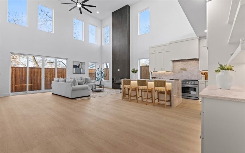 1967 Gallagher Street, Dallas, TX 75212, 5 Bedrooms Bedrooms, ,5 BathroomsBathrooms,Residential,For Sale,1967 Gallagher Street,0,21159691