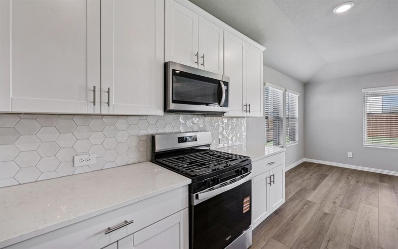 6632 Creek Edge Circle, Fort Worth, TX 76036, 4 Habitaciones Habitaciones , ,3 BañosBaños,Residential,En Venta,6632 Creek Edge Circle,0,21159792