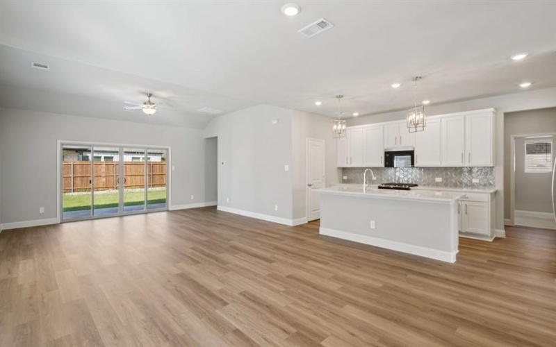 6620 Creek Edge Circle, Fort Worth, TX 76036, 4 Habitaciones Habitaciones , ,3 BañosBaños,Residential,En Venta,6620 Creek Edge Circle,0,21159798