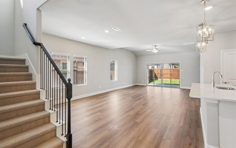 6620 Creek Edge Circle, Fort Worth, TX 76036, 4 Habitaciones Habitaciones , ,3 BañosBaños,Residential,En Venta,6620 Creek Edge Circle,0,21159798