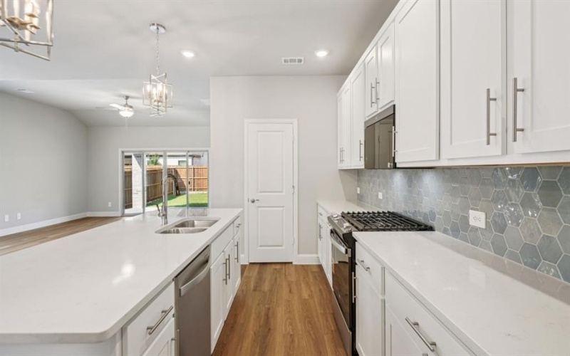 6620 Creek Edge Circle, Fort Worth, TX 76036, 4 Habitaciones Habitaciones , ,3 BañosBaños,Residential,En Venta,6620 Creek Edge Circle,0,21159798