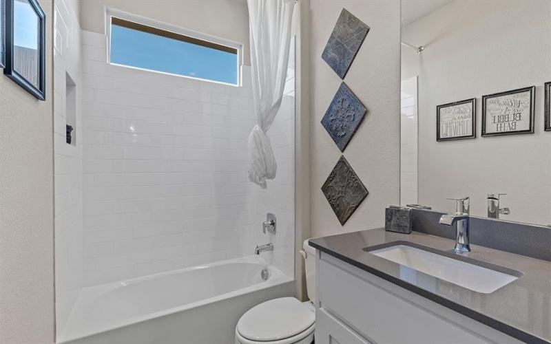 2500 GOLDFINCH Drive, Denton, TX 76205, 4 Habitaciones Habitaciones , ,2 BañosBaños,Residential,En Venta,2500 GOLDFINCH Drive,0,21160025