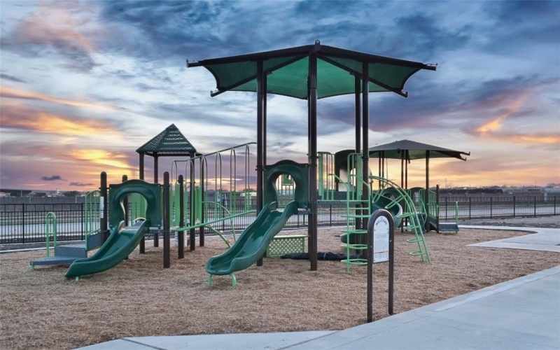 8513 BELTMILL Parkway, Fort Worth, TX 76131, 4 Habitaciones Habitaciones , ,2 BañosBaños,Residential,En Venta,8513 BELTMILL Parkway,0,21160170