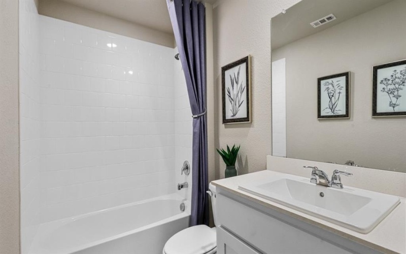 8517 BELTMILL Parkway, Fort Worth, TX 76131, 5 Habitaciones Habitaciones , ,3 BañosBaños,Residential,En Venta,8517 BELTMILL Parkway,0,21160201