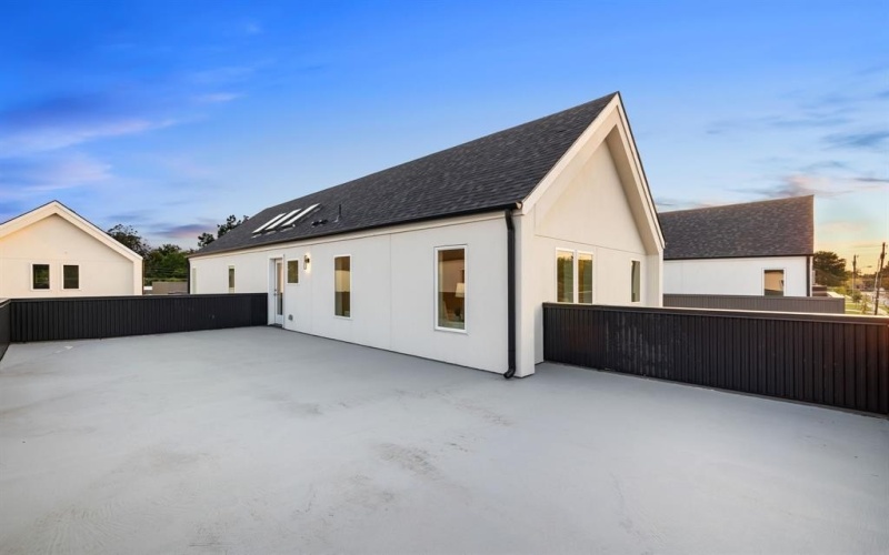 825 Nomas Street, Dallas, TX 75212, 4 Bedrooms Bedrooms, ,3 BathroomsBathrooms,Residential,For Sale,825 Nomas Street,0,21160893