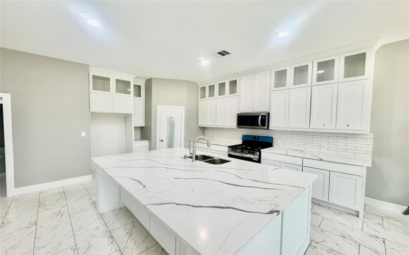 504 Paradise Street, Fort Worth, TX 76111, 3 Bedrooms Bedrooms, ,2 BathroomsBathrooms,Residential,For Sale,504 Paradise Street,0,21161059