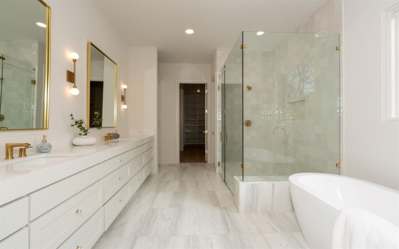 6723 Kenwell Street, Dallas, TX 75209, 4 Bedrooms Bedrooms, ,5 BathroomsBathrooms,Residential,For Sale,6723 Kenwell Street,0,21161207