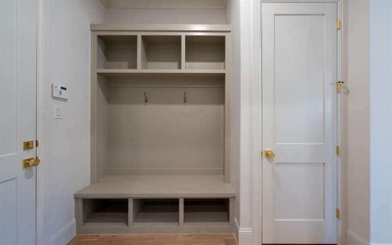 6723 Kenwell Street, Dallas, TX 75209, 4 Bedrooms Bedrooms, ,5 BathroomsBathrooms,Residential,For Sale,6723 Kenwell Street,0,21161207