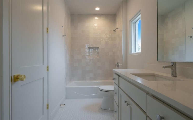 6723 Kenwell Street, Dallas, TX 75209, 4 Bedrooms Bedrooms, ,5 BathroomsBathrooms,Residential,For Sale,6723 Kenwell Street,0,21161207